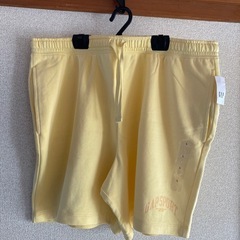 GAP イエロー、七部袖シャツと短パンセットアップの画像