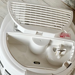 2023年製 象印 スチーム式ポット型加湿器 EE-RS35の画像