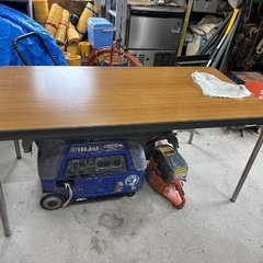 会議テーブルの画像