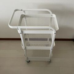 キャスター付き３段ワゴン差し上げます【小伝馬町まで取りに来ていただける方限定】の画像