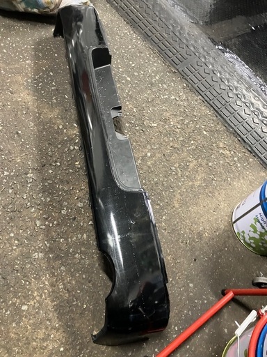 ハイエース200系　リアバンパー