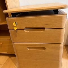 お譲りします　学習机下の引き出しの画像