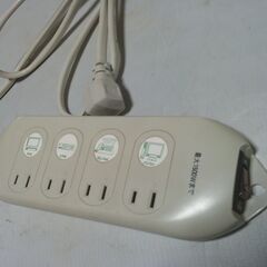 独立した４個のコンセント「最大１５００ワットまで」の画像