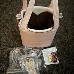 viva glitter バケットバッグの画像