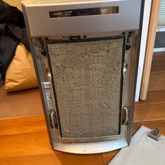 パナソニック製の加湿空気清浄機「F-VE40XJ-W」の画像