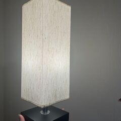 無料テーブルランプ差し上げますの画像