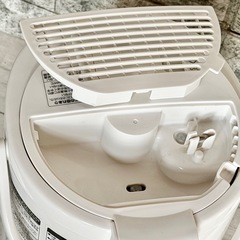 2020年製 象印 スチーム式ポット型加湿器 EE-RQ50の画像
