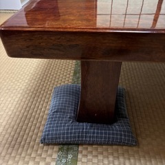 【高級】一枚板の座卓の画像