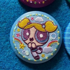 「パワーパフ ガールズ 刺繍缶バッジ　4個セット　の画像