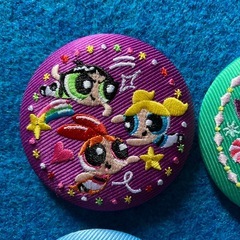 「パワーパフ ガールズ 刺繍缶バッジ　4個セット　の画像