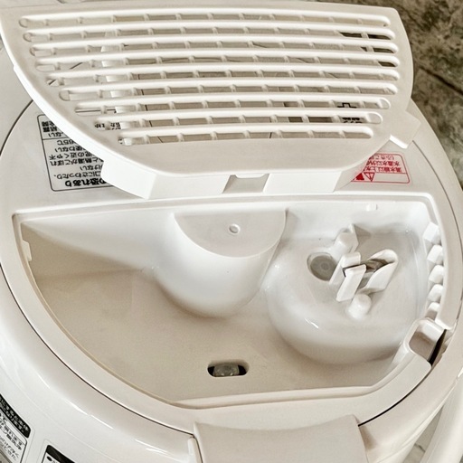 2021年製 象印 スチーム式ポット型加湿器 EE-RQ50
