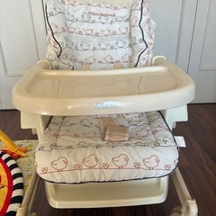 𝐀𝐩𝐫𝐢𝐜𝐚ハイローチェアーの画像