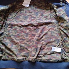 ジャンパーと帽子せっとの画像