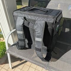 ウーバーイーツ 配達用バッグの画像