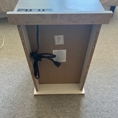 コンセント付きサイドテーブルの画像