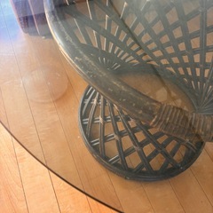 ラタン　ガラステーブルの画像