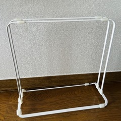 ニトリ バスマットスタンドの画像