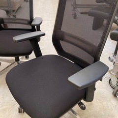 【OF-73】美品 KOKUYOコクヨ エントリーシリーズ OAチェア 事務椅子 人間工学 オフィスチェア ワーク PC デスクチェア アーム付き 肘付き ハイバック　検)事務机 オフィス チェア　会議 椅子　ロッカー　ミーティングテーブル　応接ソファ 店舗 事務所 什器　書庫 本棚 ラック デスク スチール 美品多数 格安 【中古オフィス家具】の画像