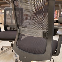 【OF-73】美品 KOKUYOコクヨ エントリーシリーズ OAチェア 事務椅子 人間工学 オフィスチェア ワーク PC デスクチェア アーム付き 肘付き ハイバック　検)事務机 オフィス チェア　会議 椅子　ロッカー　ミーティングテーブル　応接ソファ 店舗 事務所 什器　書庫 本棚 ラック デスク スチール 美品多数 格安 【中古オフィス家具】の画像