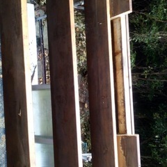 解体に伴いあげます　薪に如何ですか？の画像