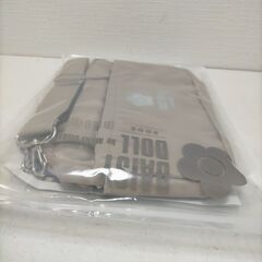  【新品未使用】デイジードール by マリークヮント　2Way　ショルダーバッグ　ベージュ　ナイロン製バッグ　ベージュショルダーバッグ、ロゴ付き　DAISY DOLL by MARY QUANT　251110-3Yの画像