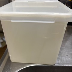 米びつ6kg
の画像