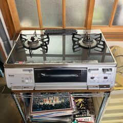 Rinnai リンナイ ガステーブル 都市ガス用 上位モデル 2019年製 プッシュ式 ガラストップコートでお手入れしやすくキズがつきにくい機種♬の画像