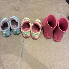 アンパンマン15センチくつ、長靴セットの画像