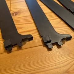 棚柱用　服かけ用金具の画像