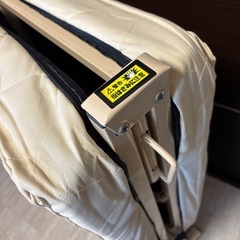 折りたたみベッドの画像