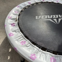 子供用　トランポリンの画像