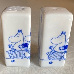 ムーミンのソルト＆ペッパーケースセット(フィンランド製陶磁器)の画像
