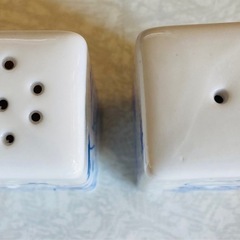 ムーミンのソルト＆ペッパーケースセット(フィンランド製陶磁器)の画像