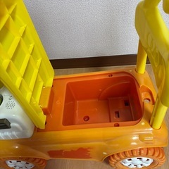 車　おもちゃ　子ども用品の画像
