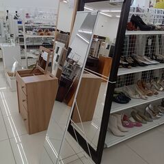 ★リユースのサカイ日立店★HJ8245 IKEA スタンドミラー ダークブラウン H165×D5×W74 クリーニング済み の画像