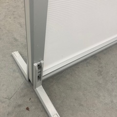 【OF-74】人気 コマニー ソラパスシリーズ 自立パーテーション 横幅120cm 仕切り 半透明　検)事務机 オフィス チェア　会議 椅子　ロッカー　ミーティングテーブル　応接ソファ 店舗 事務所 什器　書庫 本棚 ラック デスク スチール 美品多数 格安 【中古オフィス家具】の画像