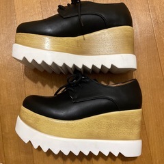 厚底シューズ　靴の画像