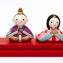 小さなひな人形の画像
