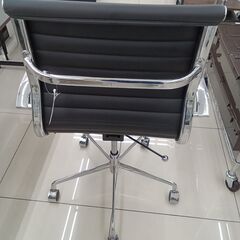 ★リユースのサカイ日立店★HJ8248 オフィスコム株式会社 チェア ブラック H88～96.5×D66×W64 クリーニング済み の画像