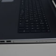 中古訳アリノートパソコン DELL Inspiron 5759 Windows11+office core i7-6500U/SSD480GB/メモリ8GB/17.3インチ/無線内蔵/WEBカメラの画像