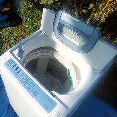 ★美品!!★HITACHI 7.0㎏ 全自動洗濯機 シャワー浸透洗浄『白い約束』 NW-T76 2021年製の画像