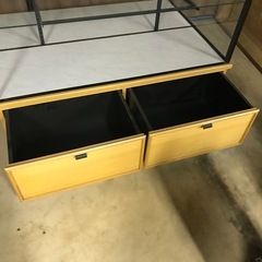 オシャレな引き出し付き！店舗什器/ディスプレイの画像