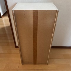 扉付き　ホワイト木目調　3段カラーボックスの画像