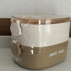 petit main　数量限定未開封ランチボックスの画像