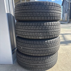ダンロップ　225/65R17 スタッドレス　4本セットの画像