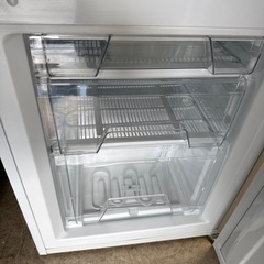 2022年　アイリスオーヤマ　冷蔵庫　142L 白の画像