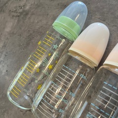 【使用回数少なめの美品】ガラス哺乳瓶　chuchuの画像