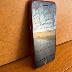 iphonese3 64GB レッドの画像