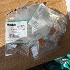 PANDUIT CJ588IWY RJ45コネクタ　8個セットの画像