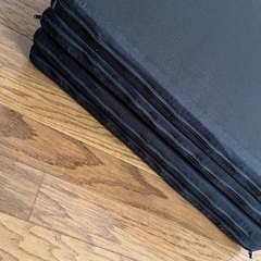 車中泊用マットレスの画像